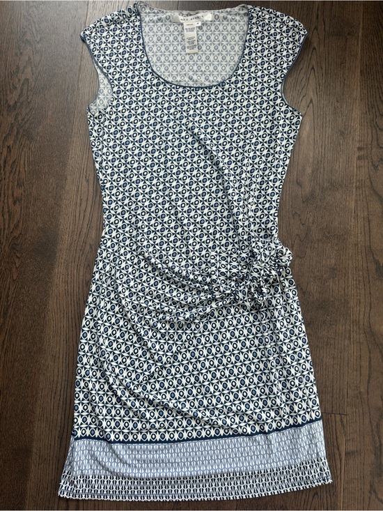 Max Studio Dresses & Skirts - Max Studio Navy and White Printed Knot-Waist Midi Dress